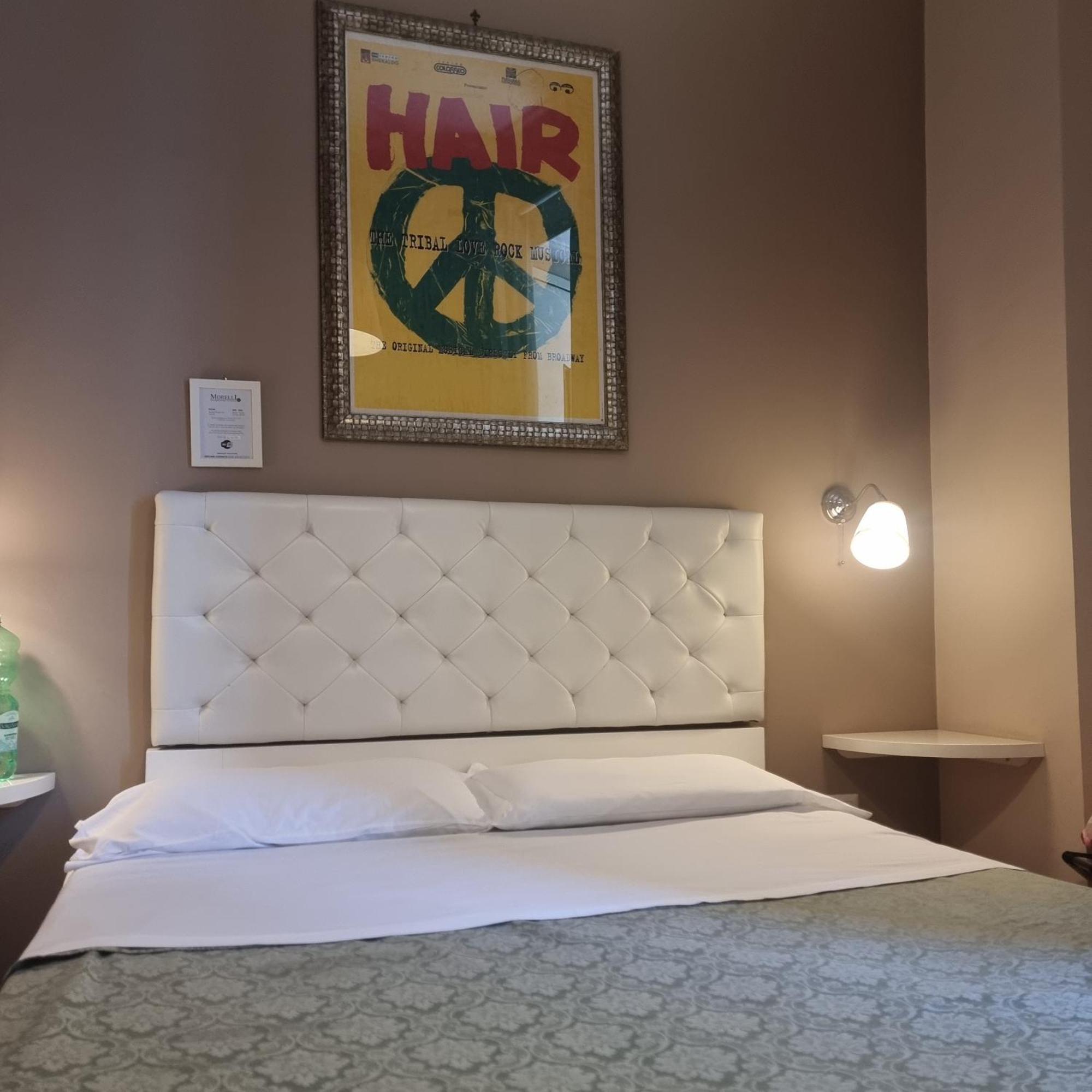 نابولي Bed Morelli 49 , Chiaia المظهر الخارجي الصورة