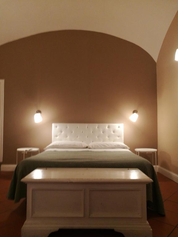 نابولي Bed Morelli 49 , Chiaia المظهر الخارجي الصورة