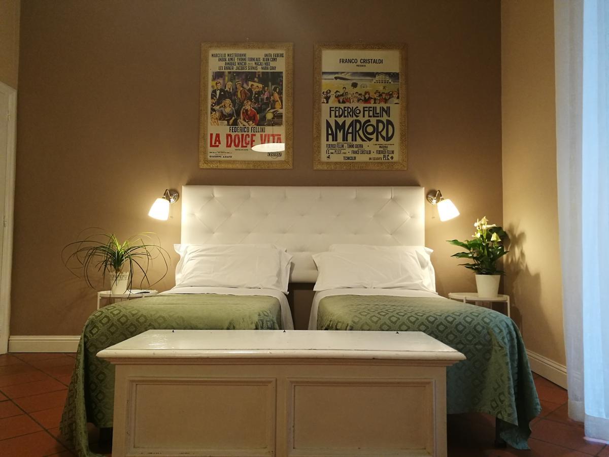 نابولي Bed Morelli 49 , Chiaia المظهر الخارجي الصورة